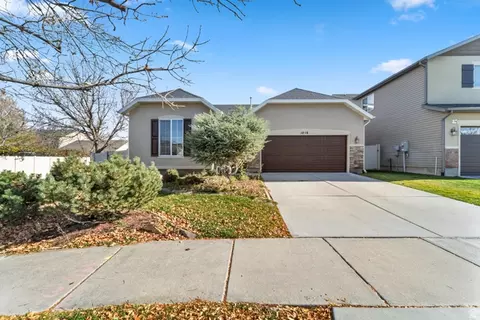 1016 N Skipton Dr, North Salt Lake, UT 84054