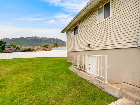 Exterior - 985 N 520 E, Orem, UT 84097 photo 5 of 31