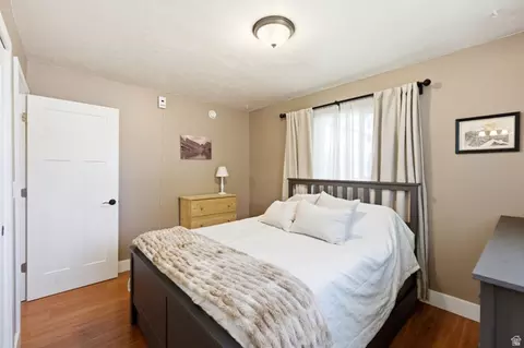 Bedroom - 413 E 9120 S, Sandy, UT 84070 photo 2 of 10