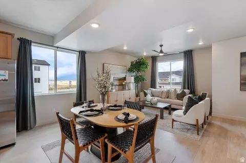 Dining - 1288 N 1360 E #30-119, Payson, UT 84651 photo 2 of 4