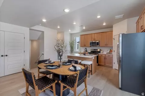Dining - 1288 N 1360 E #30-119, Payson, UT 84651 photo 4 of 4