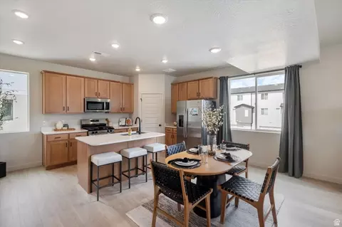 Dining - 1288 N 1360 E #30-119, Payson, UT 84651 photo 1 of 4