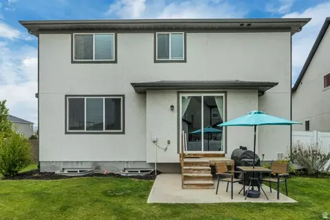 Exterior - 4128 E Sun Crest Dr, Eagle Mountain, UT 84005 photo 2 of 4