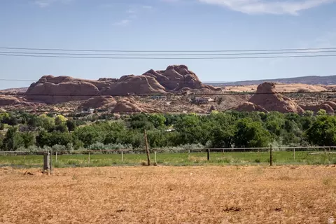 3190 S Spanish Valley Dr, Moab, UT 84532 photo 17