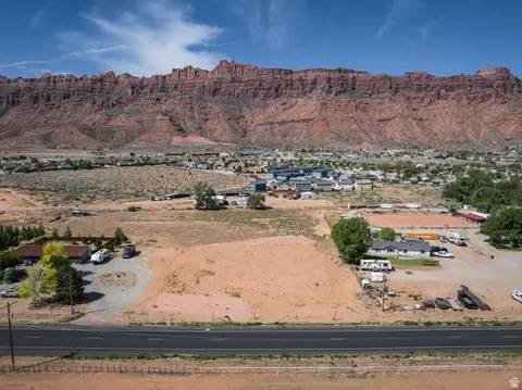 3190 S Spanish Valley Dr, Moab, UT 84532 photo 2