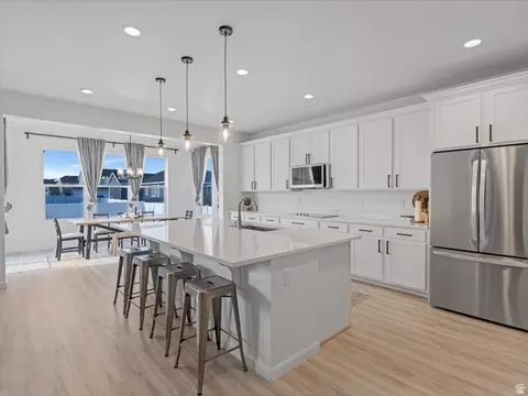 Kitchen - 1137 E Postmark Pl N, Eagle Mountain, UT 84005 photo 2 of 4