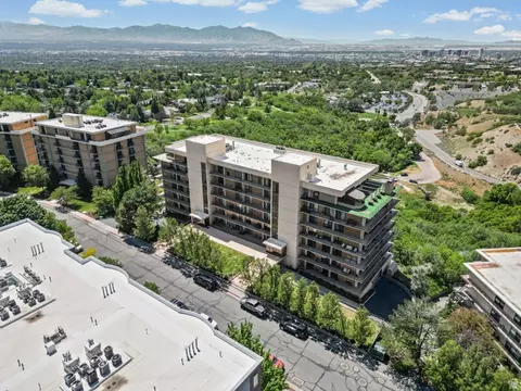 910 S Donner Way #603, Salt Lake City, UT 84108