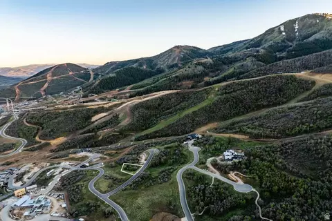 10192 Orenda Cir #E13, Park City, UT 84060