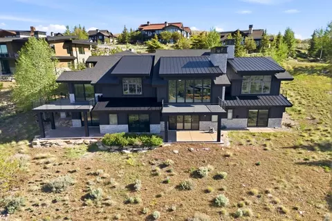 8945 N Mountain Crest Rd, Park City, UT 84098