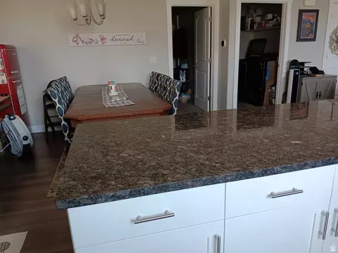 Kitchen - 8631 N Cypress Aly, Eagle Mountain, UT 84005 photo 4 of 4