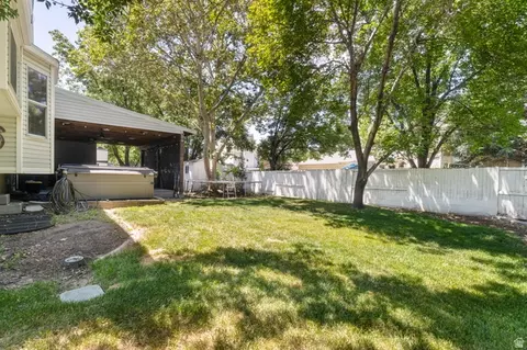 Exterior - 11432 S 150 E, Draper, UT 84020 photo 4 of 7