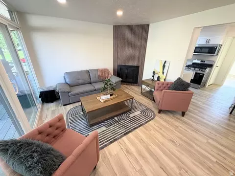 Living - 127 E 1100 N #4, Bountiful, UT 84010 photo 2 of 3