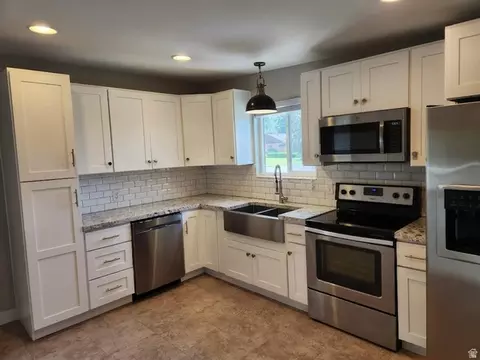 3592 S 2175 E, Millcreek, UT 84109 photo 5