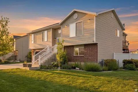 2618 W 2225 S, Syracuse, UT 84075