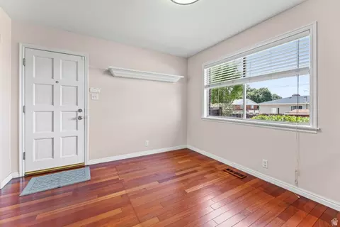 Entry Way - 1308 S 400 W, Bountiful, UT 84010 photo 1 of 1