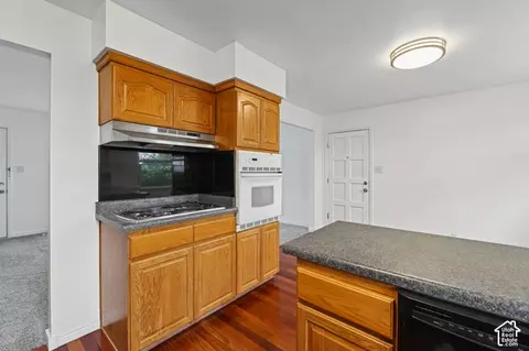 Kitchen - 1308 S 400 W, Bountiful, UT 84010 photo 2 of 3