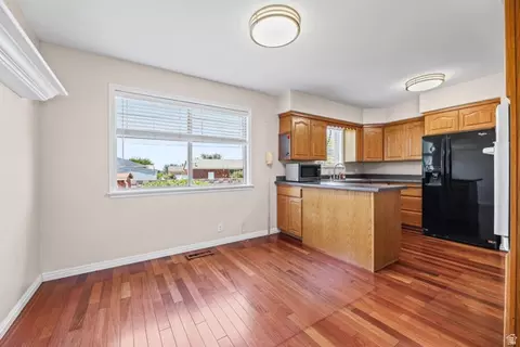 Kitchen - 1308 S 400 W, Bountiful, UT 84010 photo 1 of 4