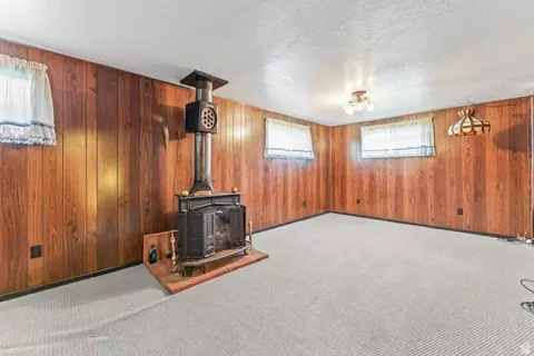 Living - 1308 S 400 W, Bountiful, UT 84010 photo 3 of 6