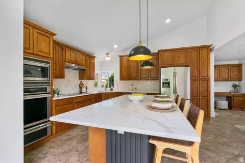 Kitchen - 432 E Calnette Dr, Sandy, UT 84070 photo 1 of 4