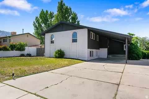 Exterior - 432 E Calnette Dr, Sandy, UT 84070 photo 2 of 11