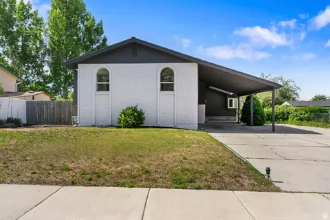 Exterior - 432 E Calnette Dr, Sandy, UT 84070 photo 4 of 11