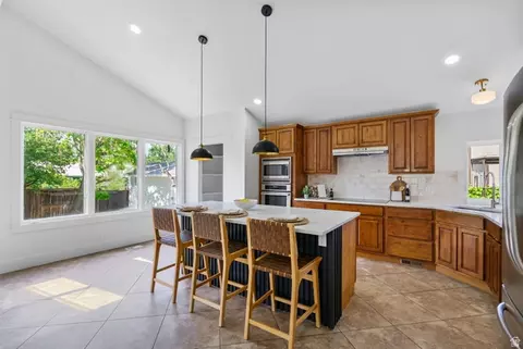 Kitchen - 432 E Calnette Dr, Sandy, UT 84070 photo 3 of 4