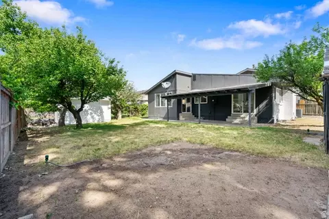 Exterior - 432 E Calnette Dr, Sandy, UT 84070 photo 9 of 11