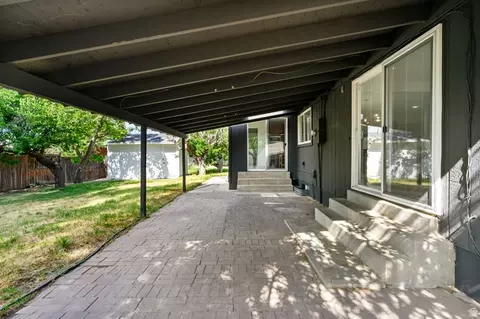Exterior - 432 E Calnette Dr, Sandy, UT 84070 photo 8 of 11