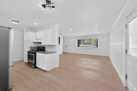Living - 281 W 2000 S, Orem, UT 84058 photo 5 of 5