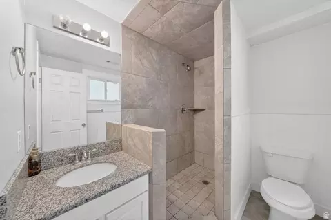 Bath - 281 W 2000 S, Orem, UT 84058 photo 3 of 4