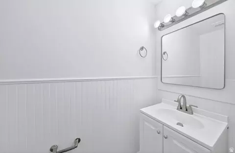 Bath - 281 W 2000 S, Orem, UT 84058 photo 1 of 4