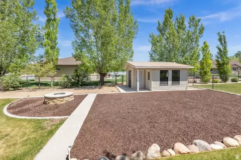 Exterior - 487 E 500 N, Ephraim, UT 84627 photo 3 of 10