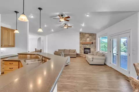 Living - 487 E 500 N, Ephraim, UT 84627 photo 5 of 5