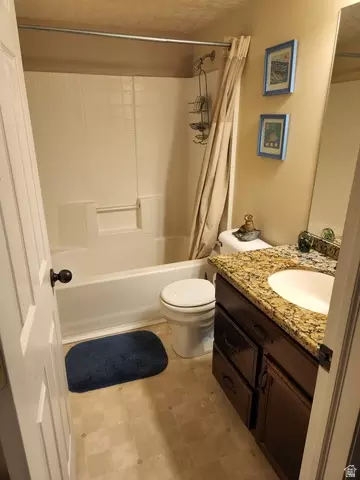 Bath - 710 E Sandy Point Dr, Sandy, UT 84094 photo 5 of 6