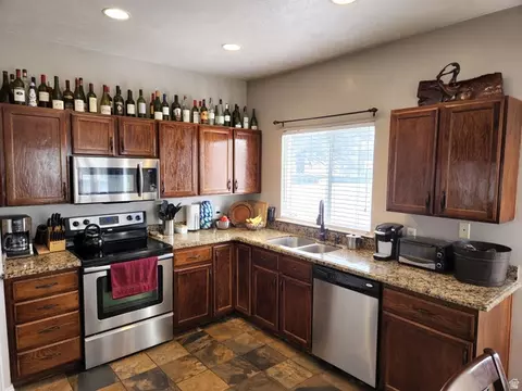 Kitchen - 710 E Sandy Point Dr, Sandy, UT 84094 photo 1 of 2