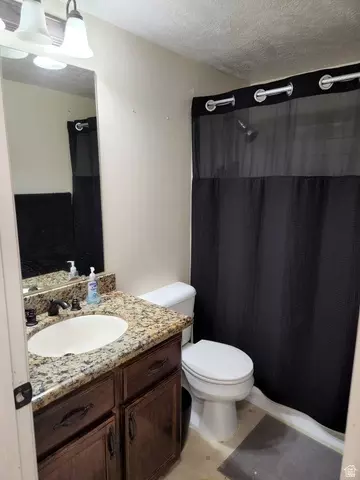 Bath - 710 E Sandy Point Dr, Sandy, UT 84094 photo 6 of 6