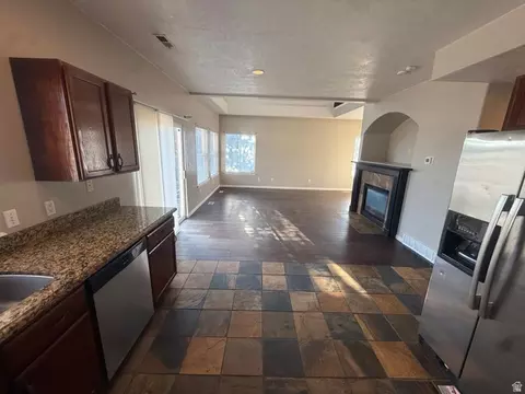 Living - 710 E Sandy Point Dr, Sandy, UT 84094 photo 4 of 7