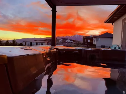Exterior - 1318 E Abigail Ln, Eagle Mountain, UT 84005 photo 6 of 14