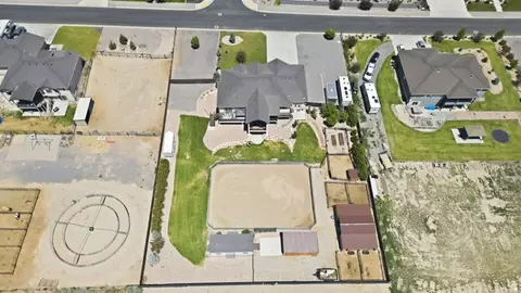 View/Area - 1318 E Abigail Ln, Eagle Mountain, UT 84005 photo 4 of 6