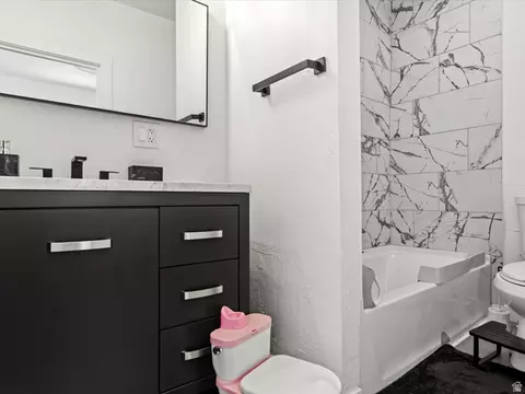 Bath - 170 Adams Ave, Ogden, UT 84404 photo 2 of 2
