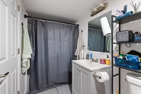 Bath - 4722 E Lake Corner Dr, Eagle Mountain, UT 84005 photo 3 of 3