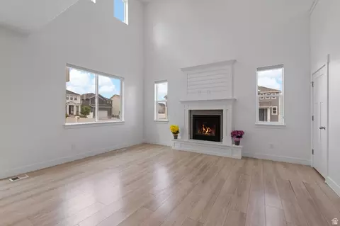 Living - 4722 E Lake Corner Dr, Eagle Mountain, UT 84005 photo 5 of 7