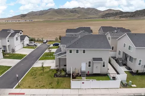 View/Area - 4722 E Lake Corner Dr, Eagle Mountain, UT 84005 photo 4 of 13