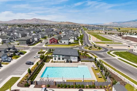View/Area - 4722 E Lake Corner Dr, Eagle Mountain, UT 84005 photo 12 of 13