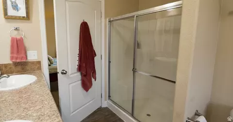 Bath - 523 N 200 E # 13, Loa, UT 84747 photo 3 of 6