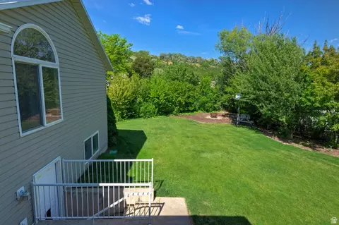 Exterior - 1832 E 7880 S, South Weber, UT 84405 photo 8 of 11