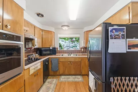 Kitchen - 6302 Westridge St, Murray, UT 84107 photo 1 of 2