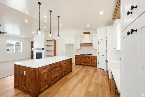 Kitchen - 2203 E 1800 S #54, Naples, UT 84078 photo 2 of 3