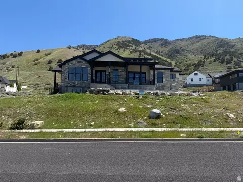 Exterior - 1664 Aspen Dr, Logan, UT 84341 photo 11 of 14
