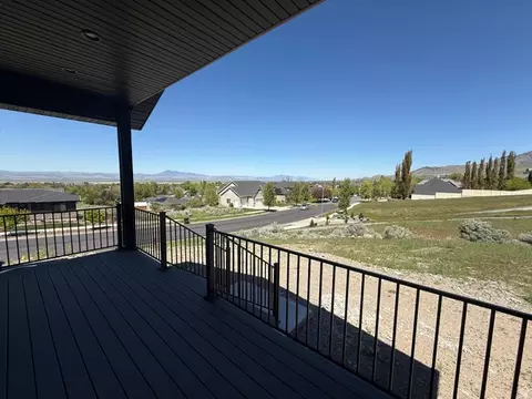 Exterior - 1664 Aspen Dr, Logan, UT 84341 photo 4 of 14